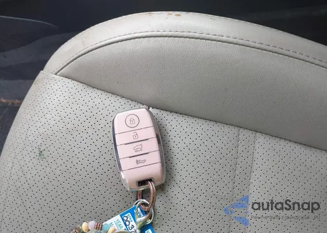 2017 Kia Sorento 2.4L Lx z USA, uszkodzony, nr VIN 5XYPGDA37HG267796